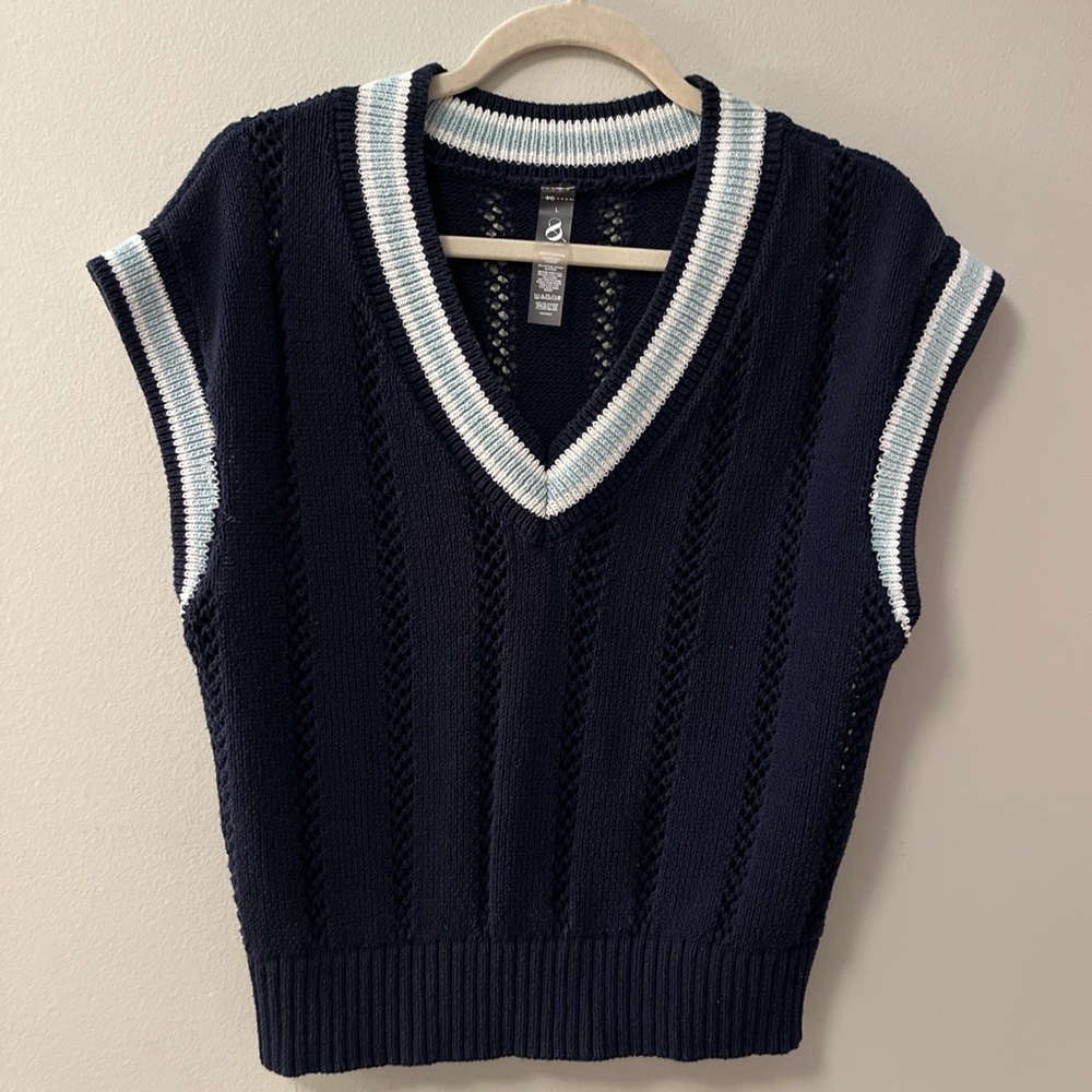 Navy Blue V-Neck Sweater Vest - Large